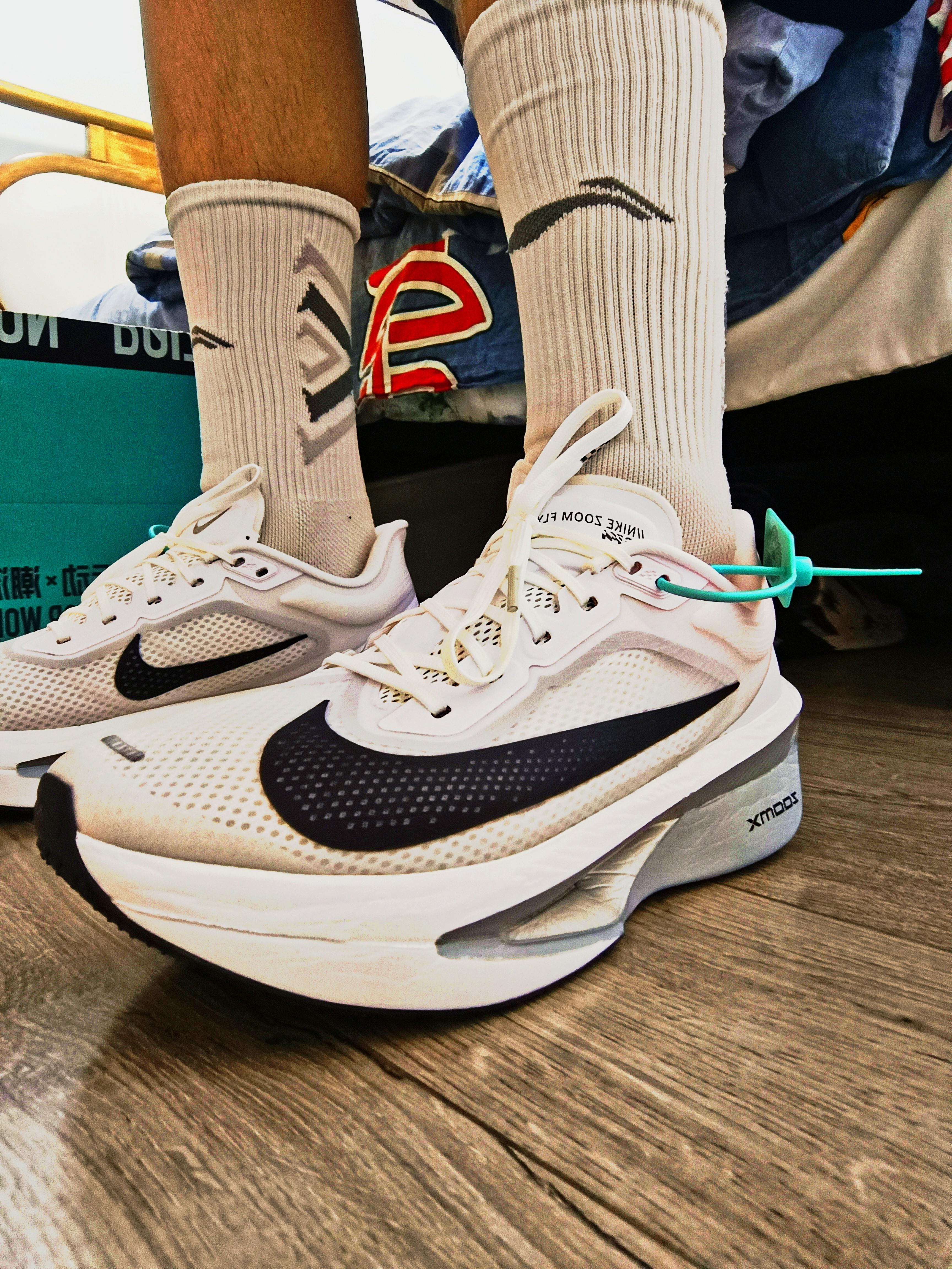 速度与舒适的完美融合——耐克Zoom Fly 6